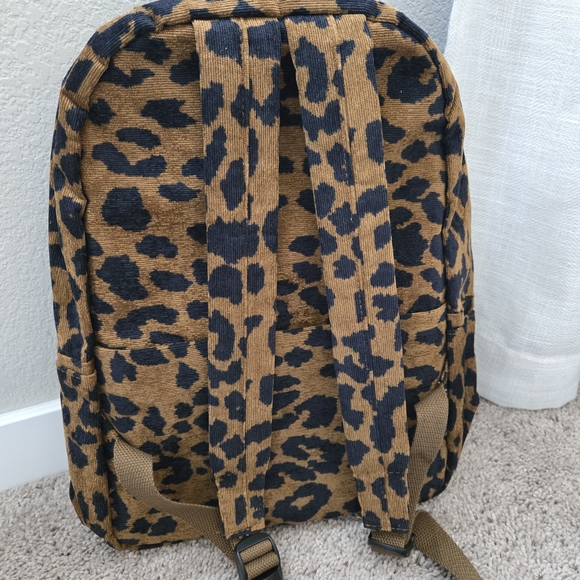 Scars & Gems Threads MAMA Leopard Backpack - Picture 2 of 2